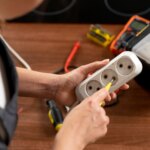 Kdaj poklicati električarja: 8 situacij, ki jih ne smete rešiti